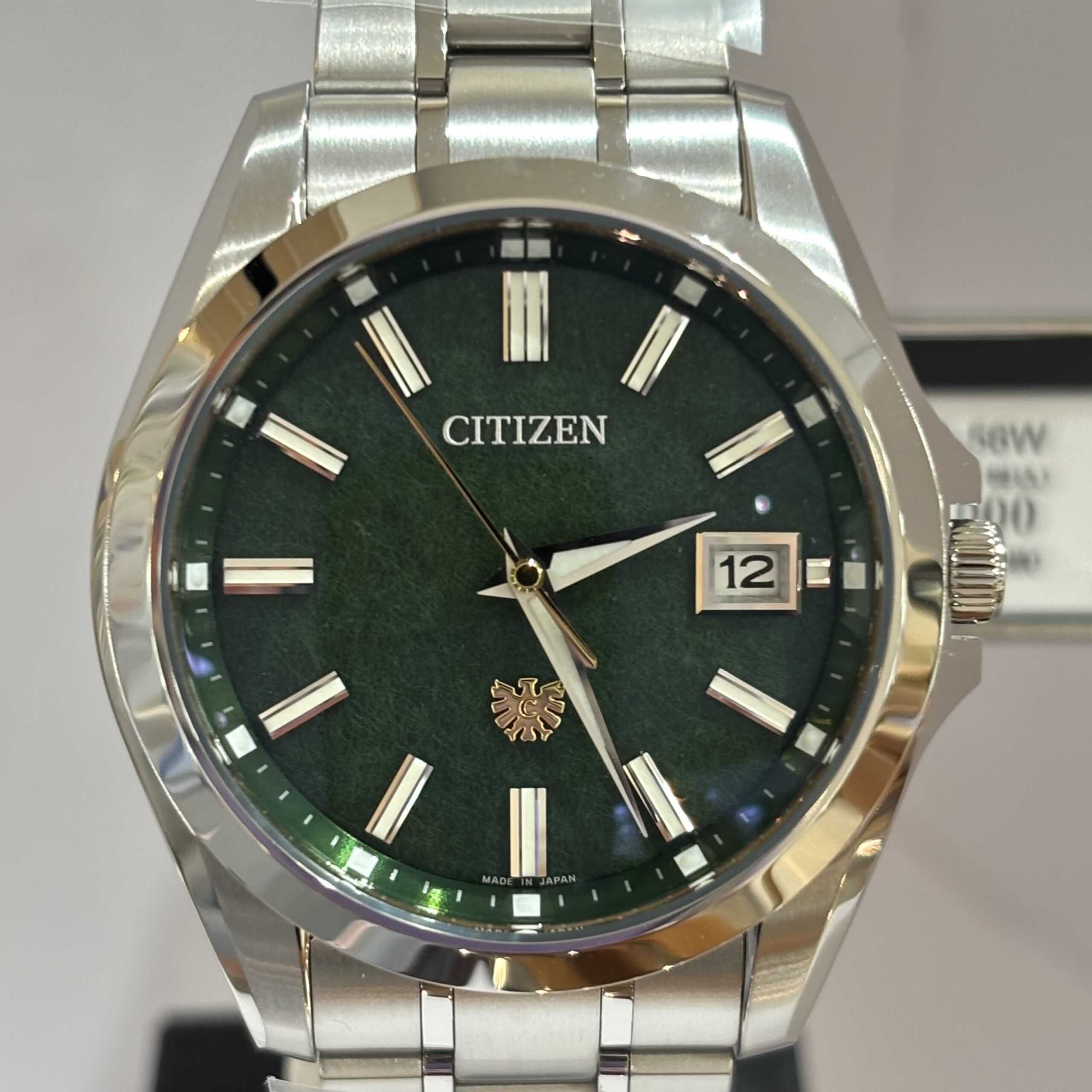 AQ4091-56W ¥462,000(税込)